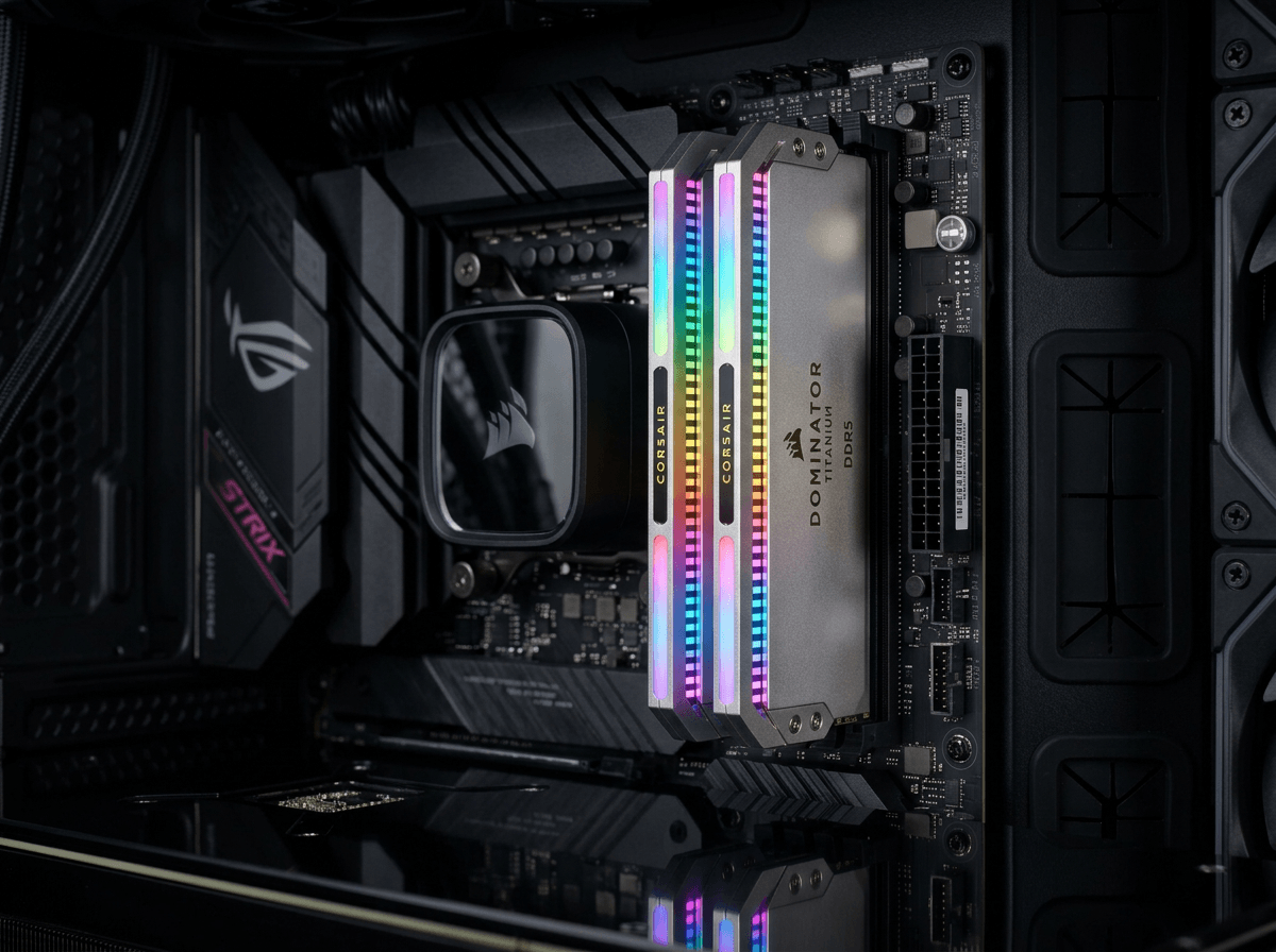 Dominator Titanium DDR5-7200 (2x32GB)